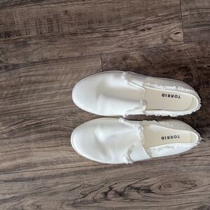torrid White Slip-On Canvas Sneakers